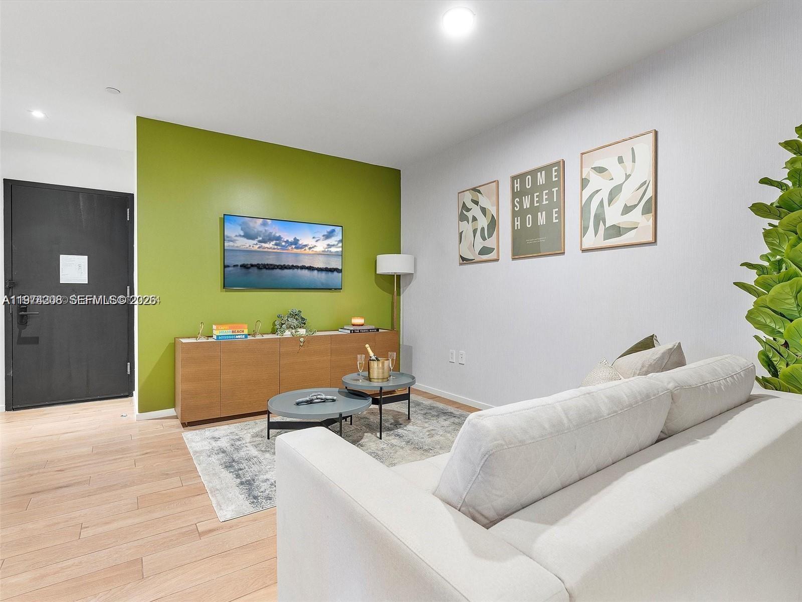 398 Northeast 5th Street, Unit 1915 Miami, FL 33132 - Photo 8 of 22 Gallery Image 8