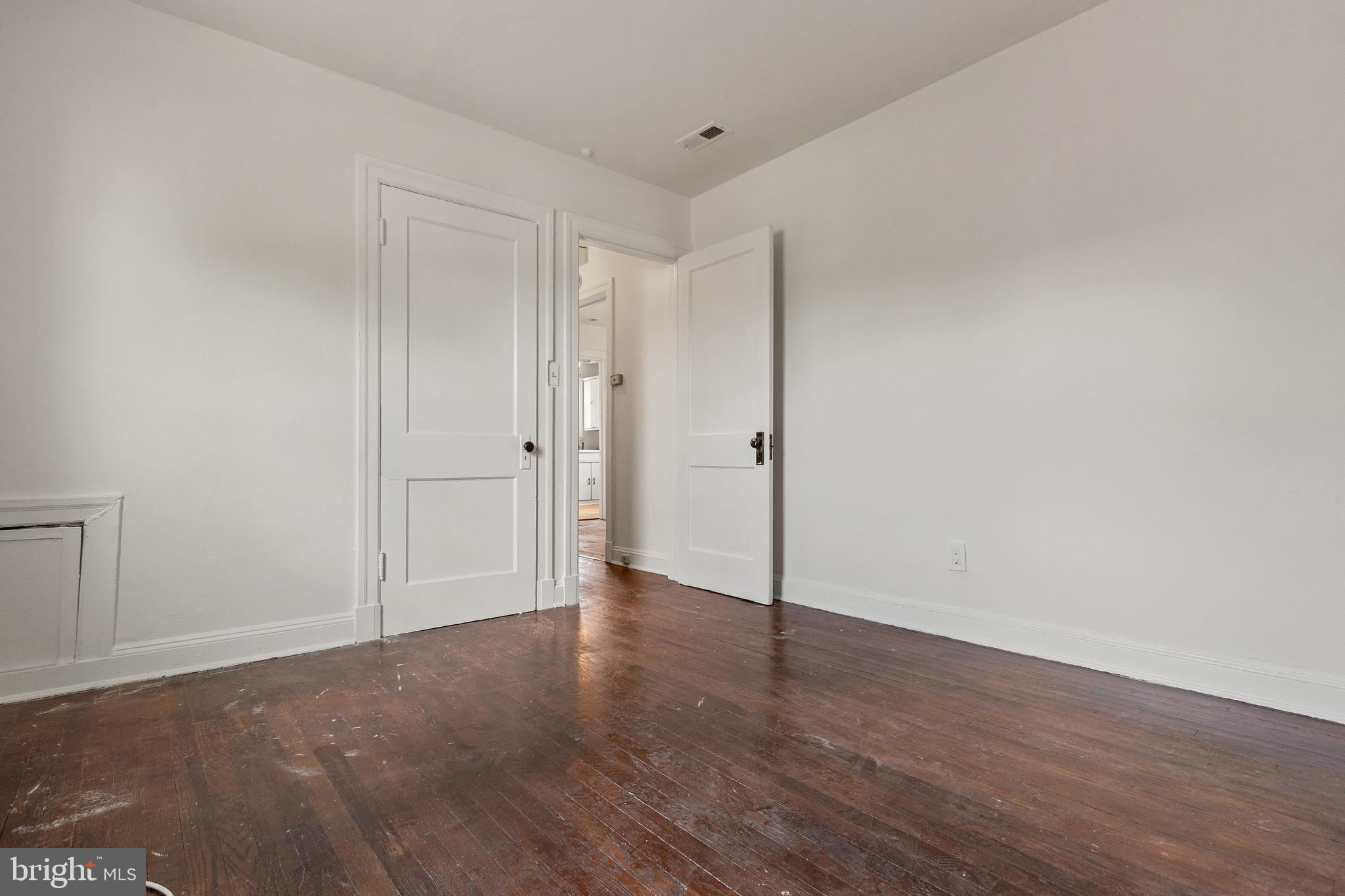 5515 Jay Street Northeast Washington, DC 20019 - Photo 12 of 20 a view of an empty room