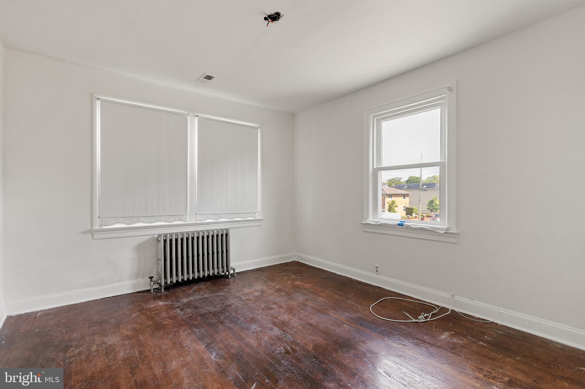 5515 Jay Street Northeast Washington, DC 20019 - Photo 14 of 20 an empty room with windows
