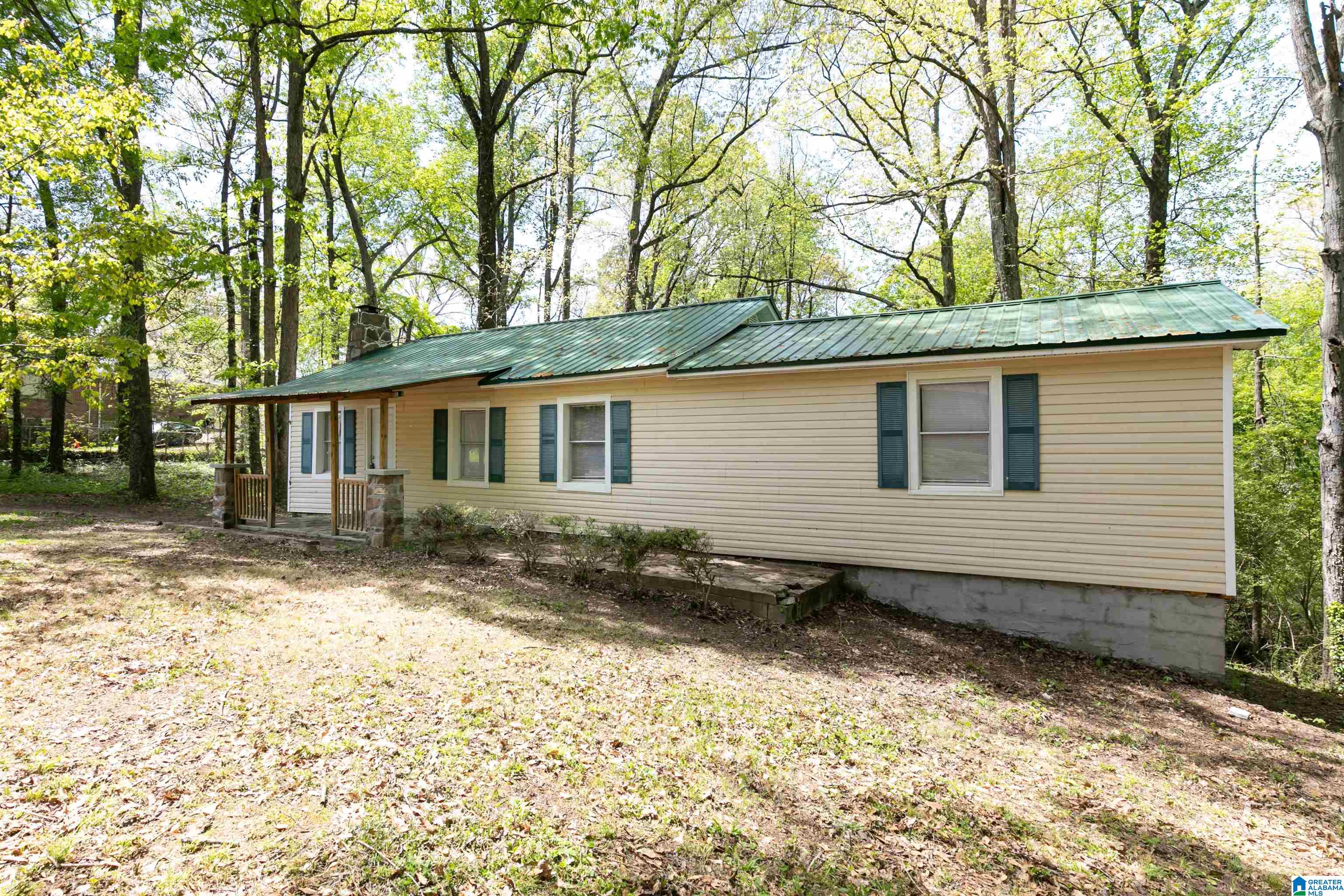 236 Ridgeway Road Bessemer, AL 35023 - Photo 3 of 28