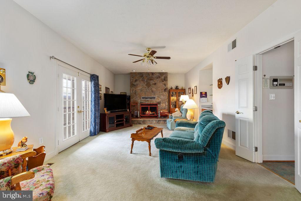 19691 Airmont Road Round Hill, VA 20141 - Photo 20 of 74 Gallery Image 20