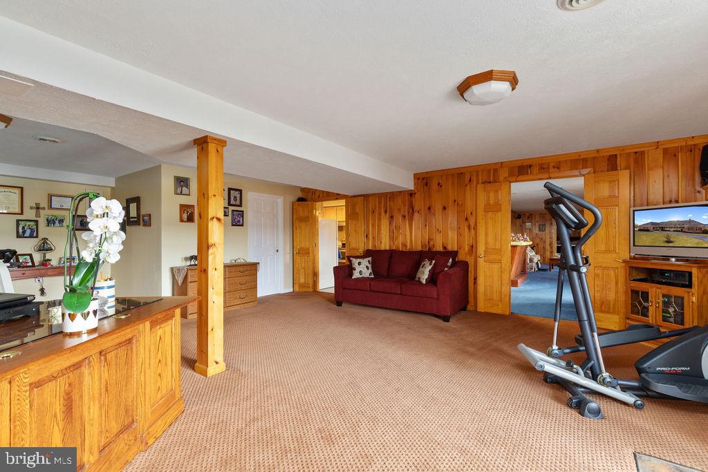 19691 Airmont Road Round Hill, VA 20141 - Photo 40 of 74 Gallery Image 40