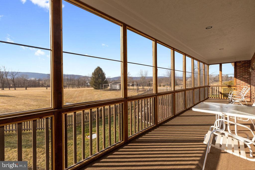 19691 Airmont Road Round Hill, VA 20141 - Photo 44 of 74 Gallery Image 44