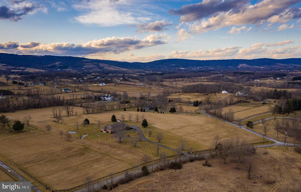 19691 Airmont Road Round Hill, VA 20141 - Photo 57 of 74 Gallery Image 57