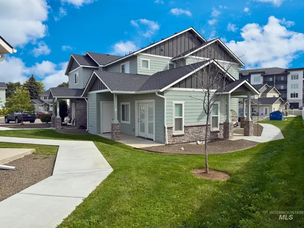 $839,900 | 608 North 44th Street, Nampa, ID 83687