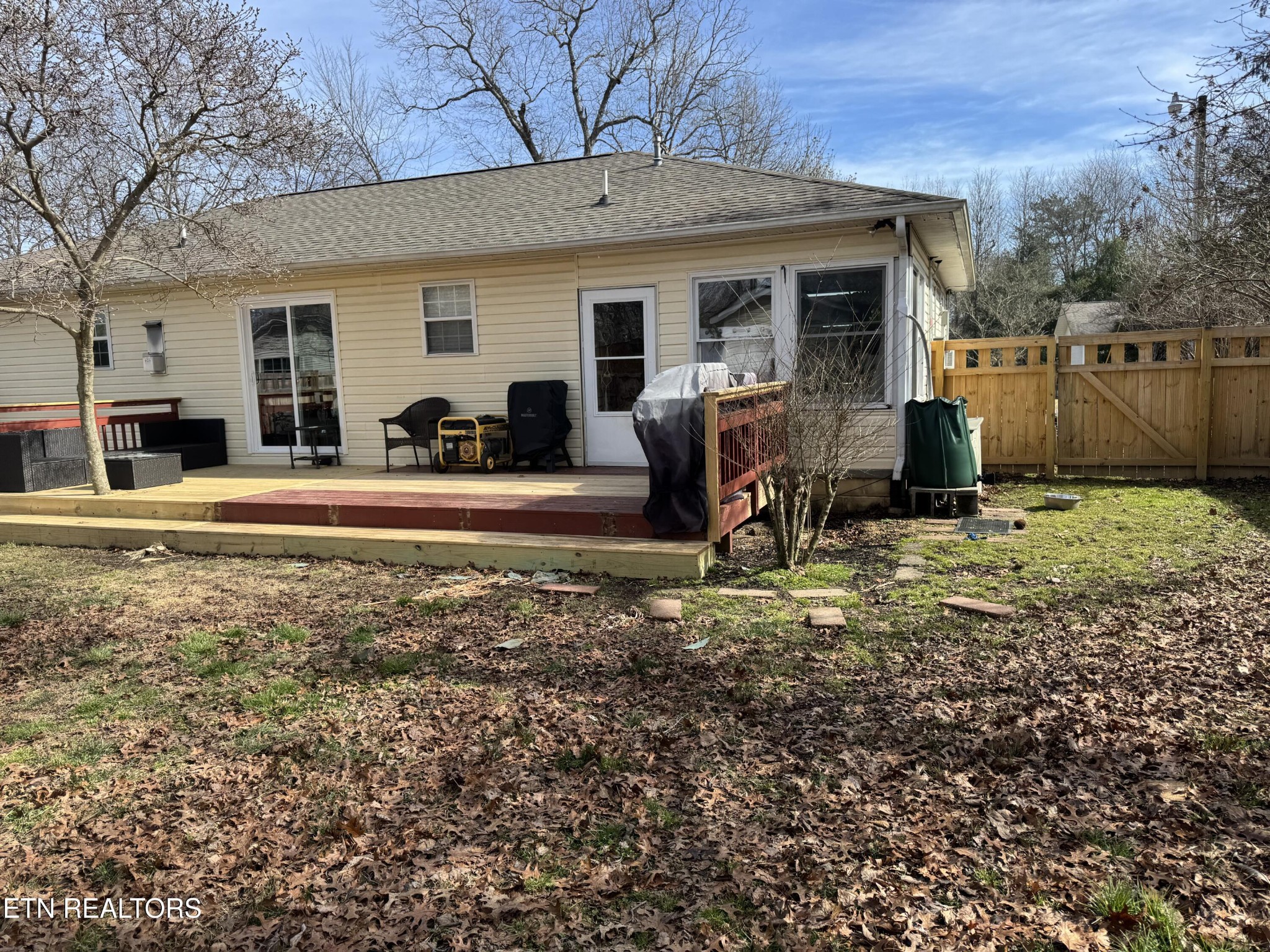 15 Rena Circle Crossville, TN 38572 - Photo 5 of 14 a view of a house with a yard