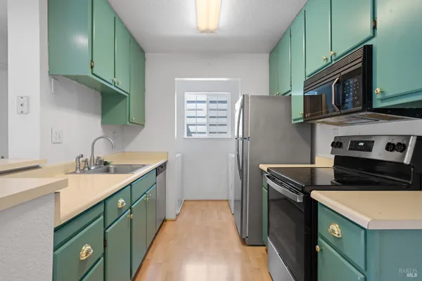 $279,000 | 535 Lighthouse Drive, Vallejo, CA 94590