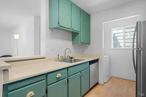 $279,000 | 535 Lighthouse Drive, Vallejo, CA 94590