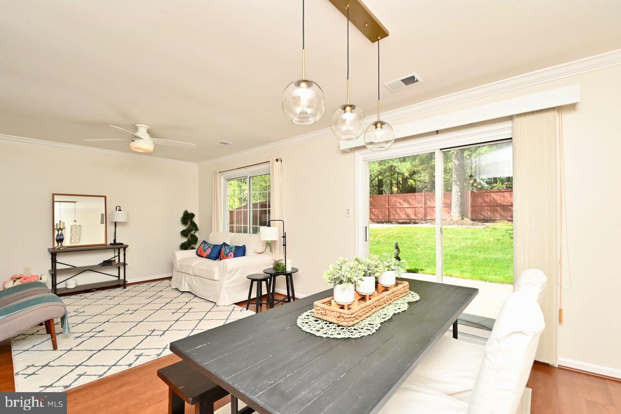Sliders to the yard & patio from the dining room