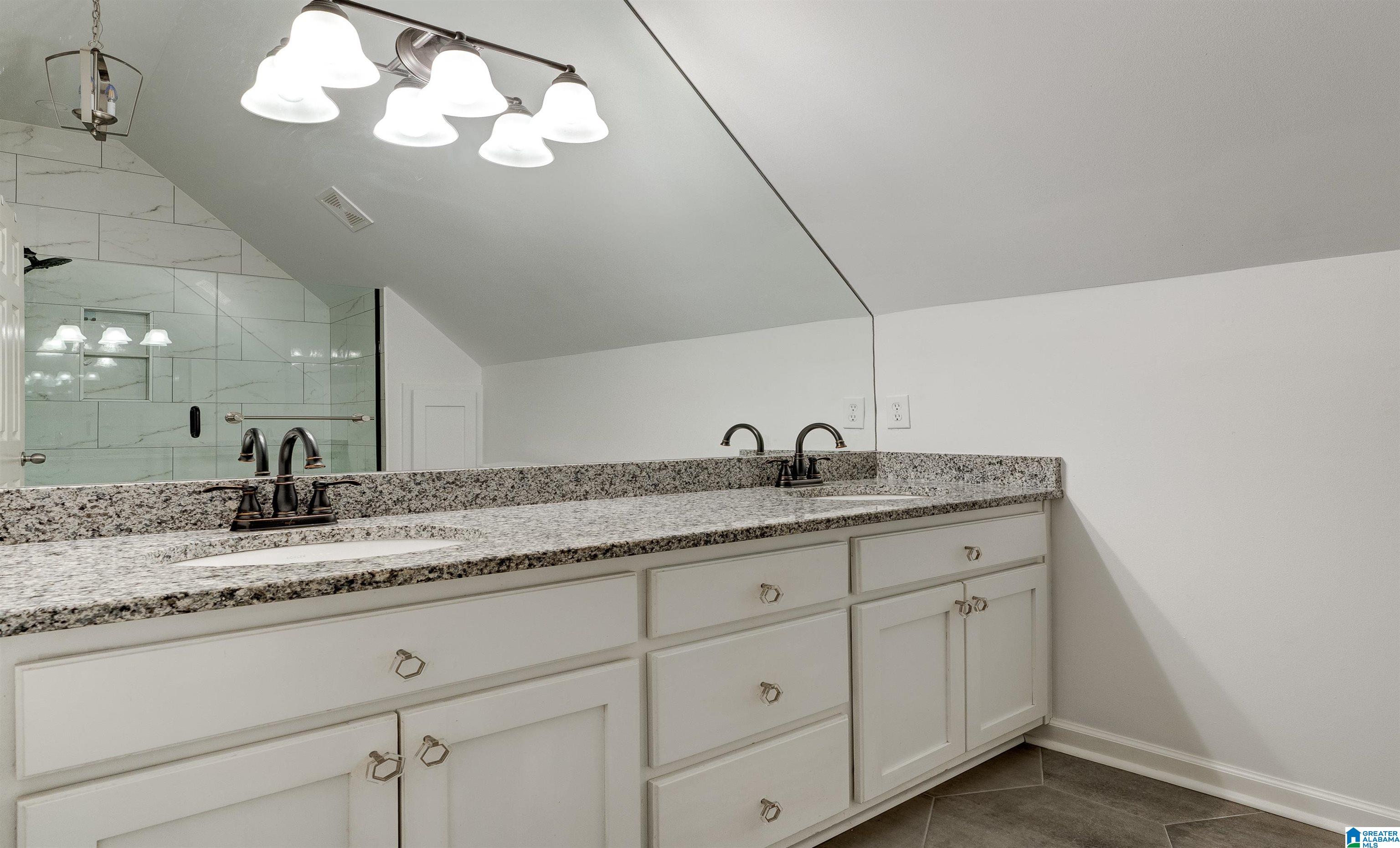 4320 Dolly Ridge Lane Birmingham, AL 35243 - Photo 19 of 39