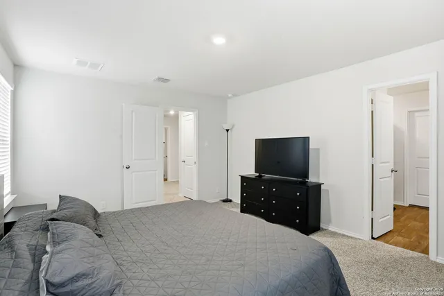 $2,800 | 14214 Navidad Pike, San Antonio, TX 78253