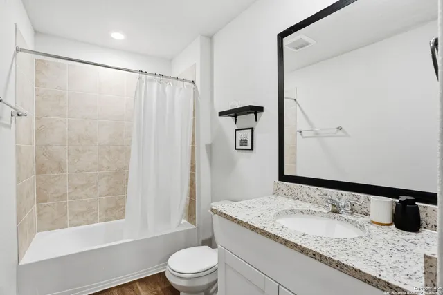 $2,800 | 14214 Navidad Pike, San Antonio, TX 78253