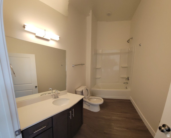 2101 North Main Street, Unit 309 Sunset, UT 84015 - Photo 9 of 17 Full bath with vanity and a shower