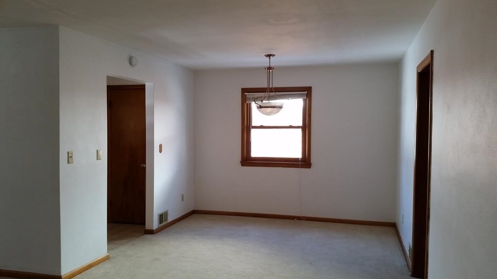 3315 Ruth Street Rockford, IL 61103 - Photo 6 of 13 Gallery Image 6