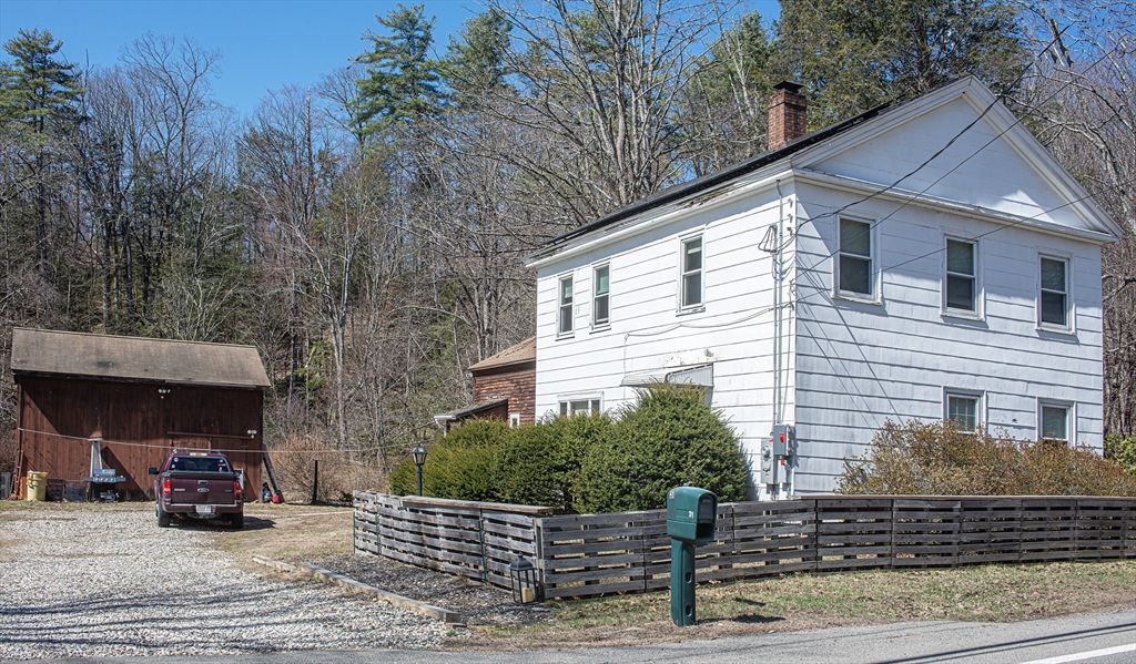 31 Goshen Road Williamsburg, MA 01096 - Photo 2 of 21