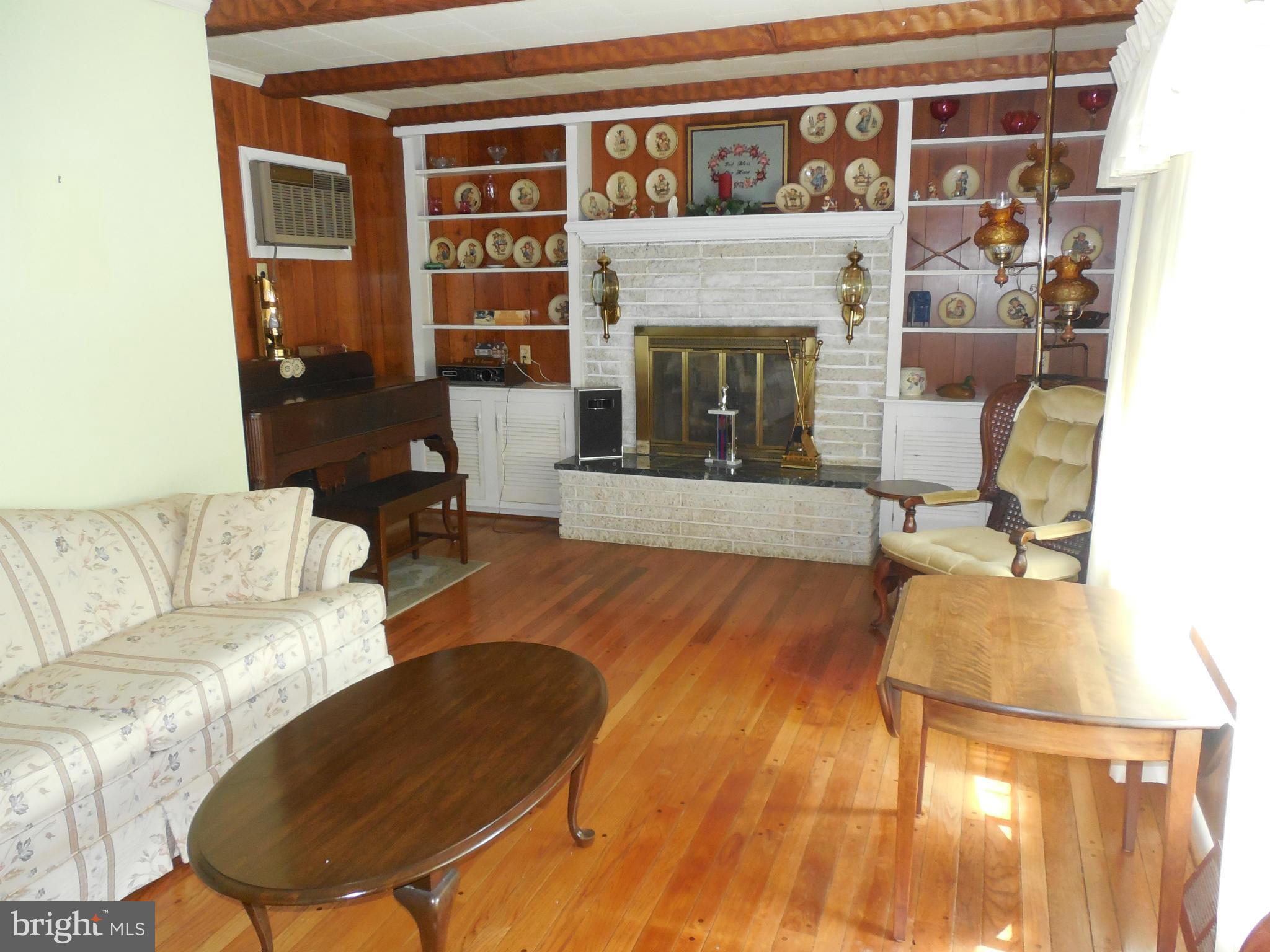 4545 Slate Ridge Road Whiteford, MD 21160 - Photo 3 of 28 Family Room
