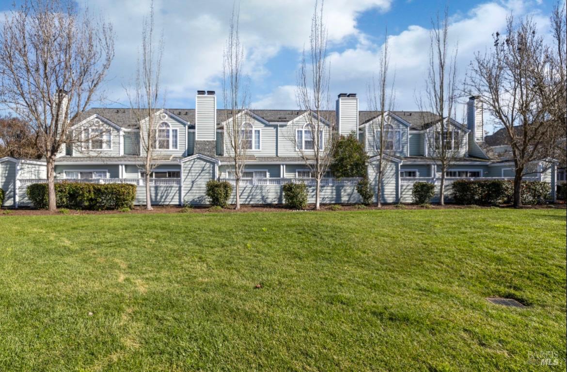 605 Laurel Grove Circle Santa Rosa, CA 95407 - Photo 21 of 29 a front view of building with yard
