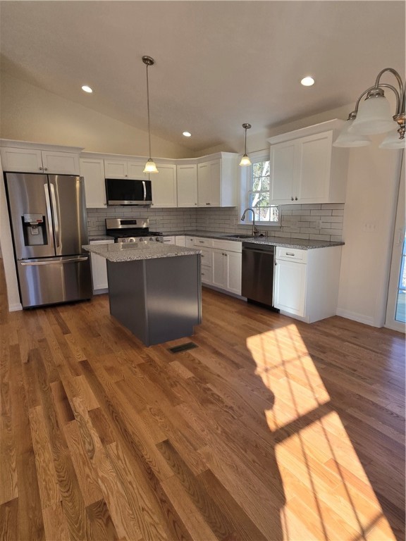 8 Sheffield Road Smithfield, RI 02828 - Photo 6 of 13