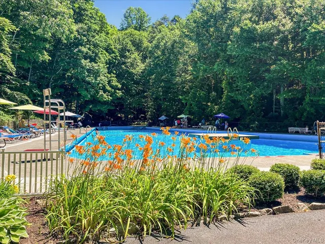 a view of park with an outdoor space