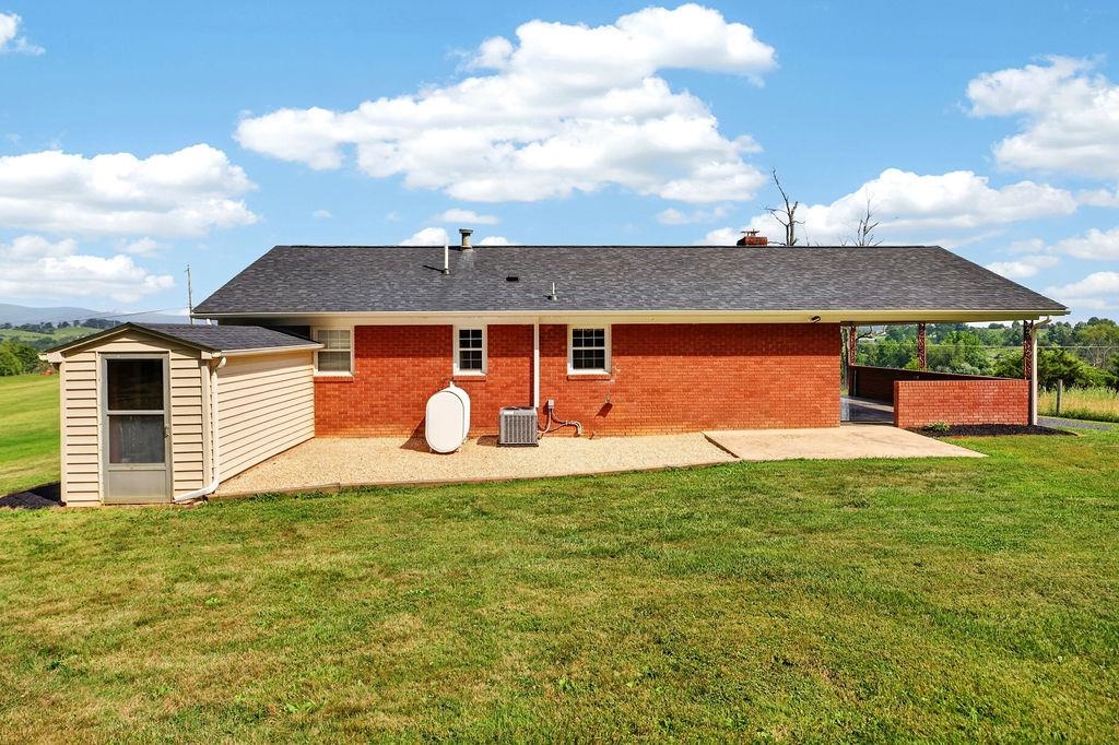 484 Galena Road Staunton, VA 24401 - Photo 4 of 48