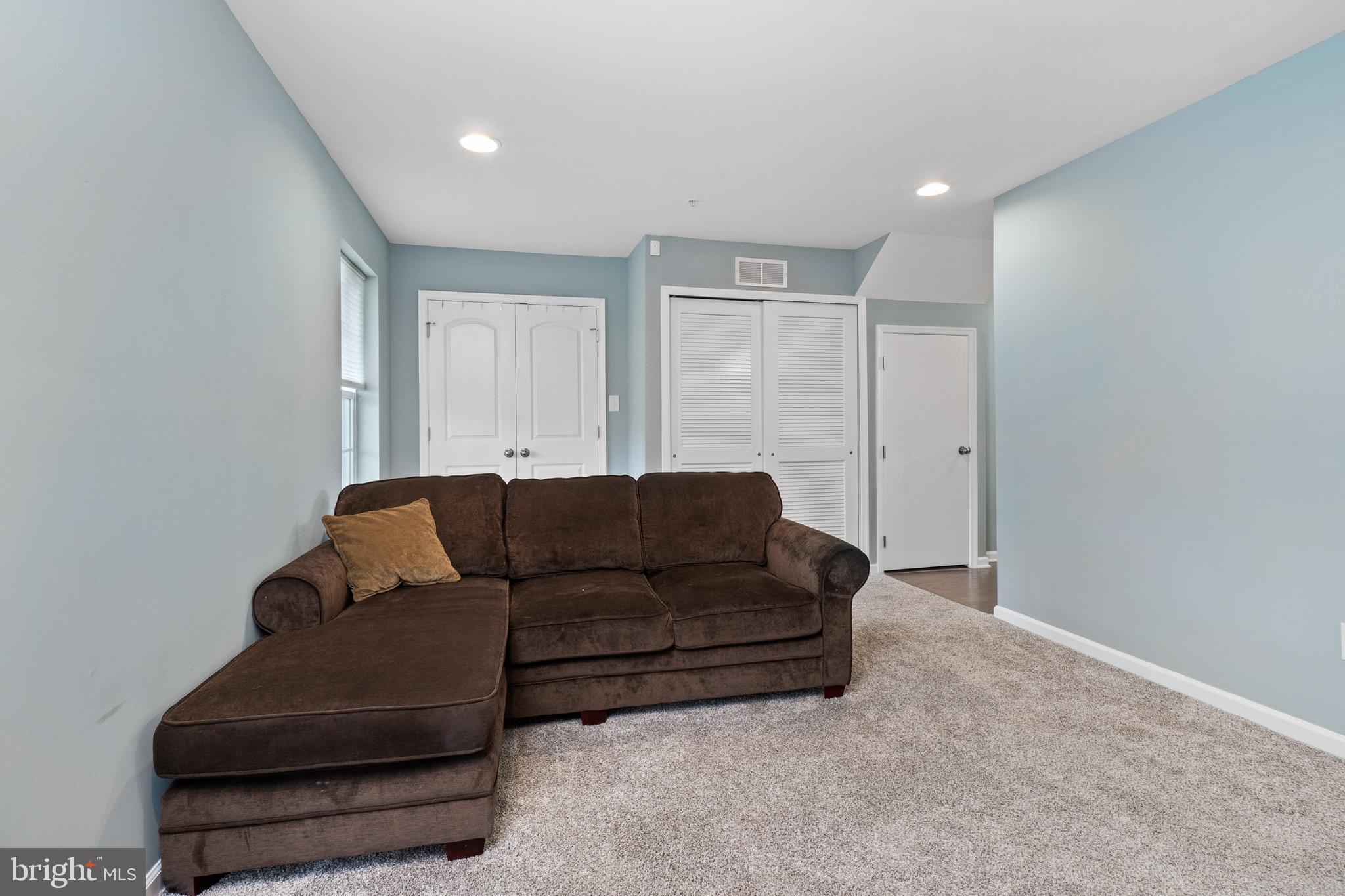 54 Iron Gate Road Sicklerville, NJ 08081 - Photo 8 of 29