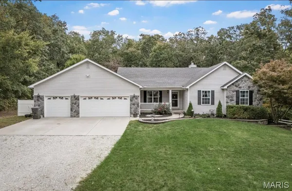 $615,000 | 28796 North Oak Drive, Wright City, MO 63390