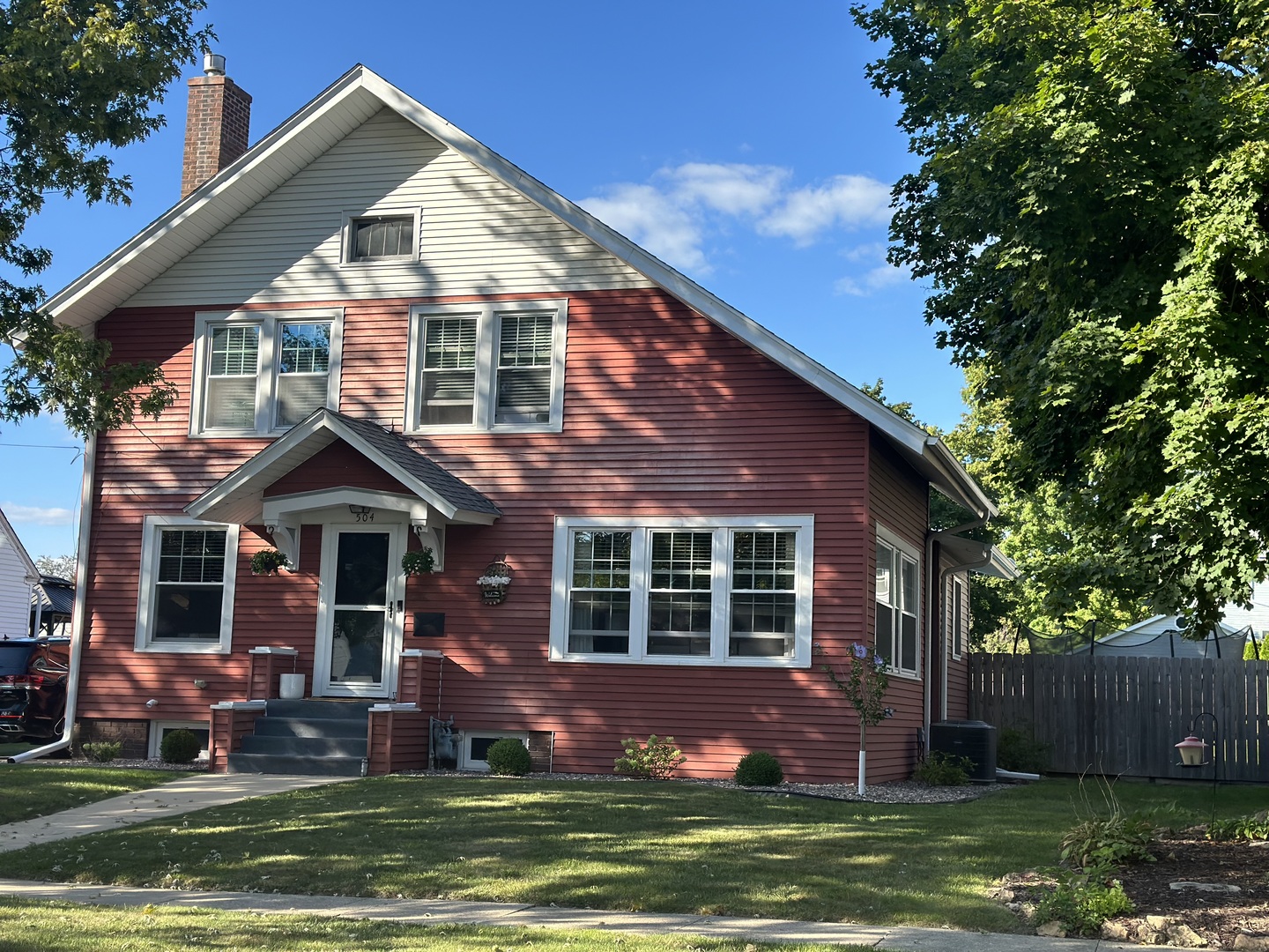 504 West Morris Street Morrison, IL 61270 - Photo 1 of 37 Gallery Image 1
