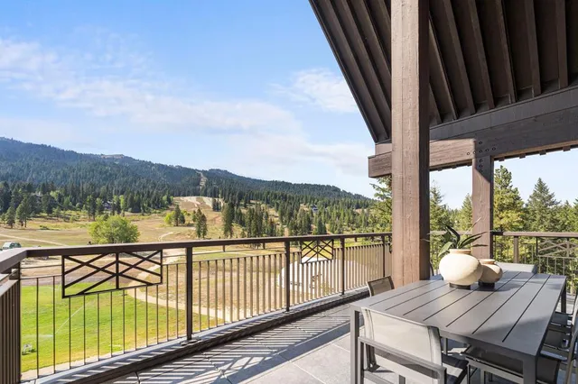 $3,200,000 | 700 Village Drive, Unit 403, Donnelly, ID 83615