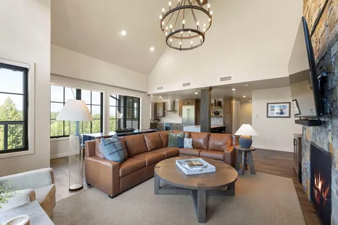 $3,200,000 | 700 Village Drive, Unit 403, Donnelly, ID 83615