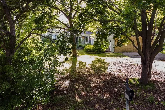 $299,999 | 3670 Robin Lane, Minnetonka, MN 55305