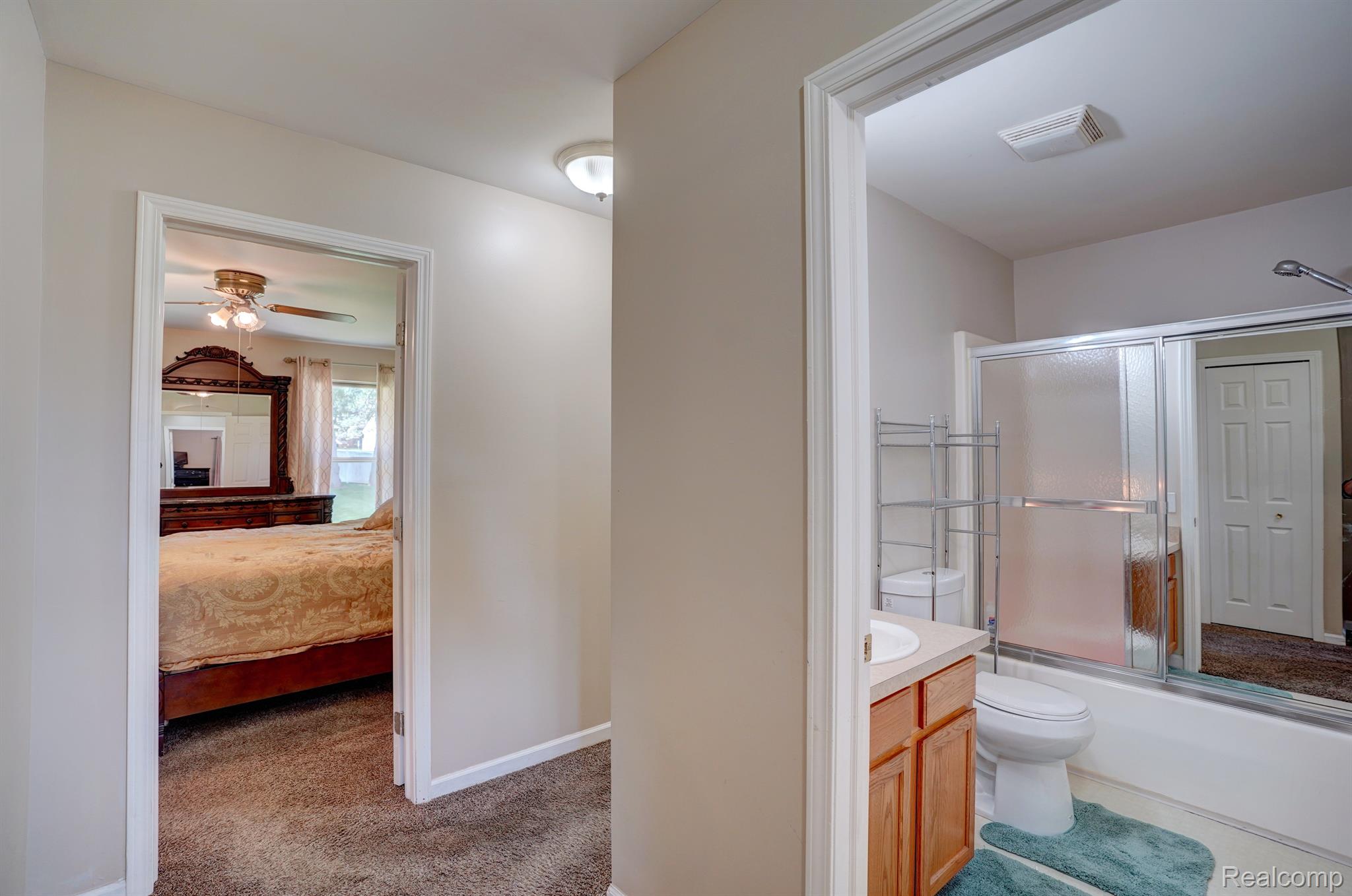 8210 Miller Road Swartz Creek, MI 48473 - Photo 21 of 40 Gallery Image 21