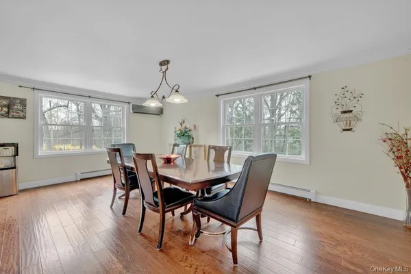 $1,899,950 | 75 North Airmont Road, Suffern, NY 10901