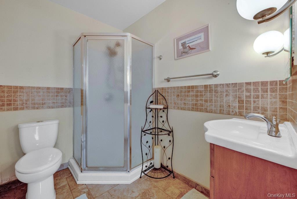 75 North Airmont Road Suffern, NY 10901 - Photo 19 of 41