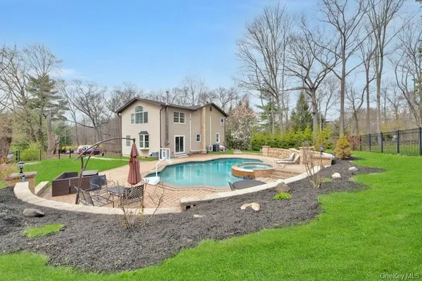 $1,899,950 | 75 North Airmont Road, Suffern, NY 10901