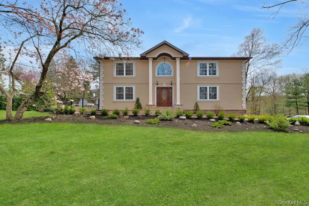 75 North Airmont Road Suffern, NY 10901 - Photo 4 of 41