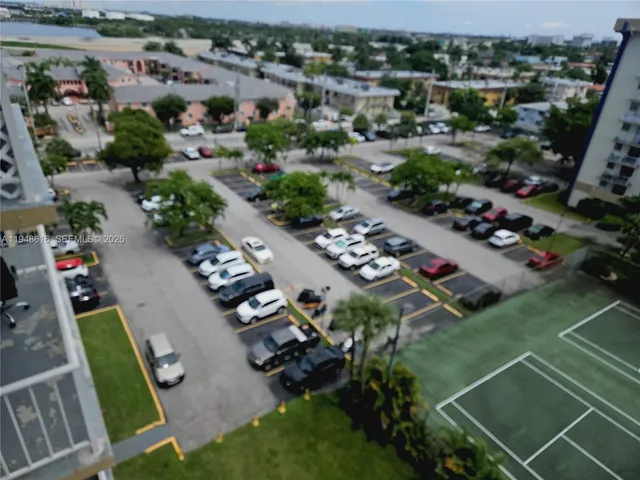 $2,295 | 4550 Northwest 9th Street, Unit 801E, Miami, FL 33126