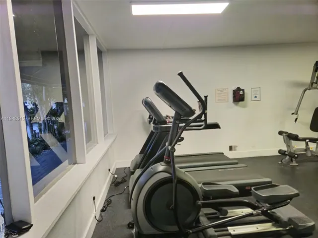 $2,295 | 4550 Northwest 9th Street, Unit 801E, Miami, FL 33126