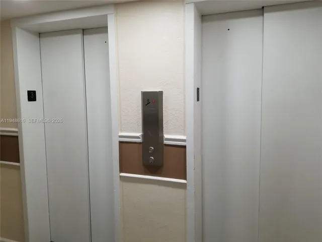 $2,295 | 4550 Northwest 9th Street, Unit 801E, Miami, FL 33126