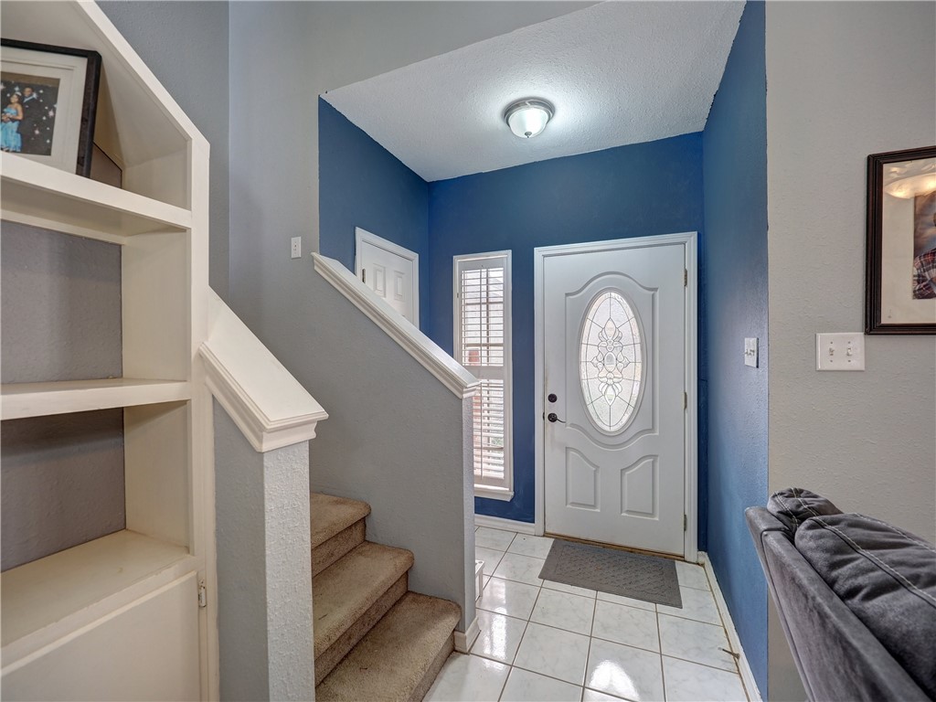 7210 St James Court Corpus Christi, TX 78413 - Photo 2 of 26 Come on in!