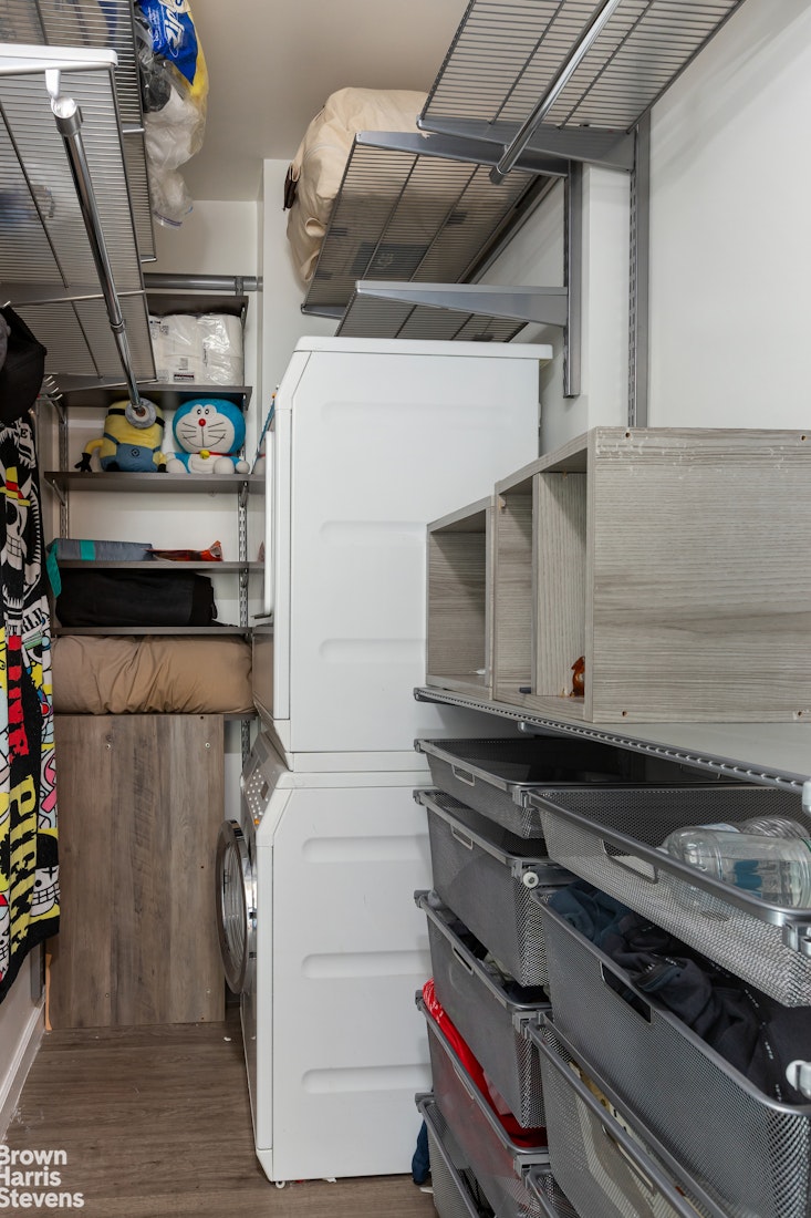 61 West 62nd Street, Unit 8H Manhattan, NY 10023 - Photo 6 of 9