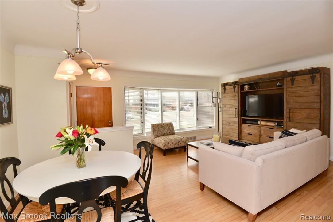 2577 Derby Road Troy, MI 48084 - Photo 12 of 29 DSC_4462.jpg