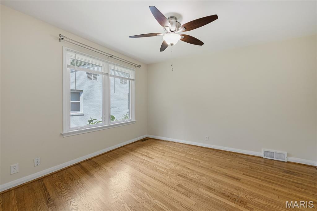 216 Turf Court Webster Groves, MO 63119 - Photo 14 of 37