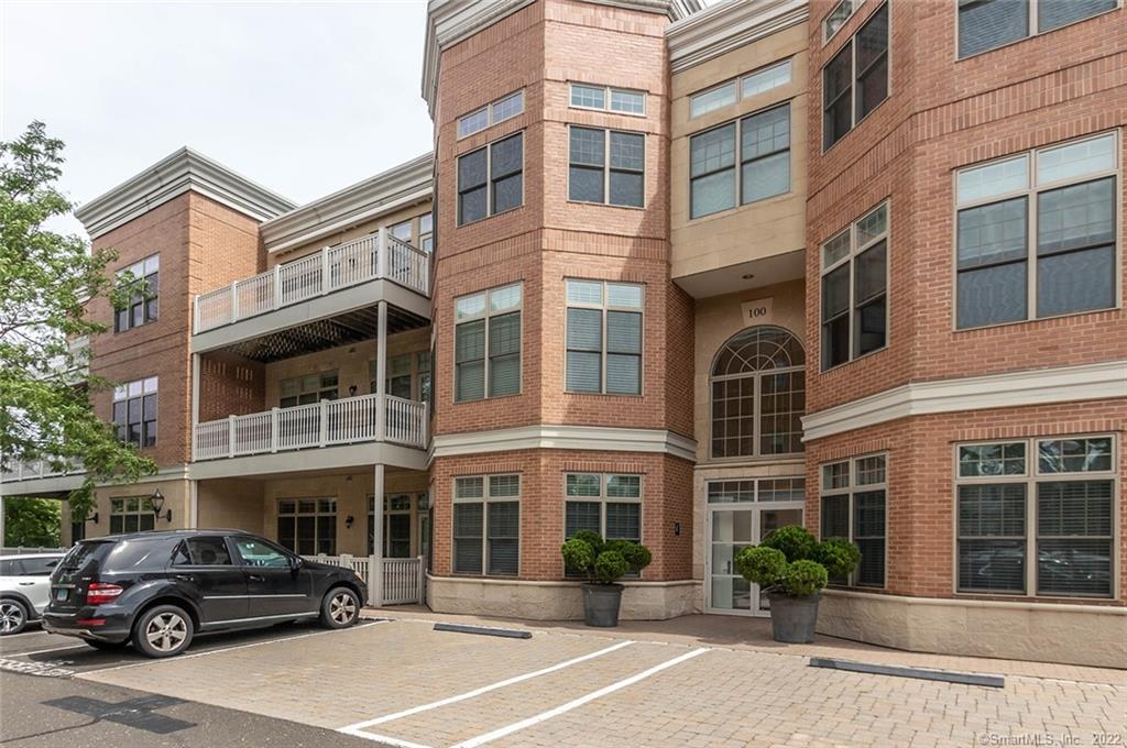100 Stone Ridge Way, Unit 1A Fairfield, CT 06824 - Photo 1 of 1
