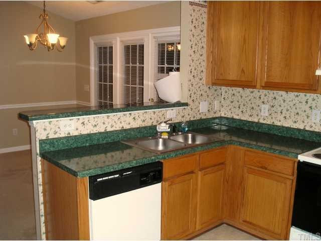 2120 Walnut Court Raleigh, NC 27601 - Photo 2 of 5 Photo 2