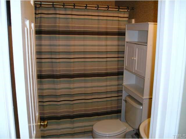 2120 Walnut Court Raleigh, NC 27601 - Photo 5 of 5 Photo 5
