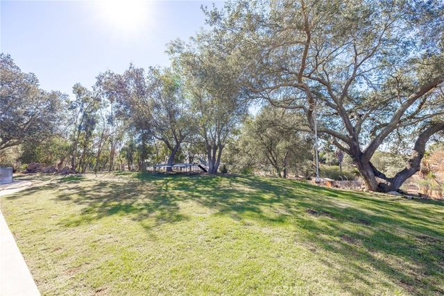 $948,800 | 6472 Rainbow Heights Road, Rainbow, CA 92028