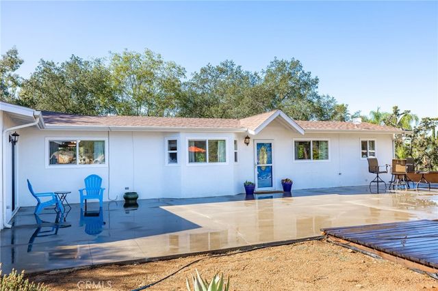 $948,800 | 6472 Rainbow Heights Road, Rainbow, CA 92028