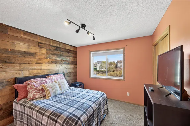 $425,000 | 21453 Lena Trail, Big Lake, MN 55309