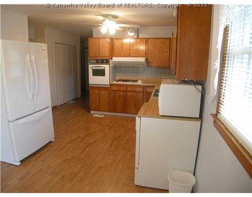 520 Evergreen Hills Road Cottageville, WV 25239 - Photo 2 of 12 Kitchen.