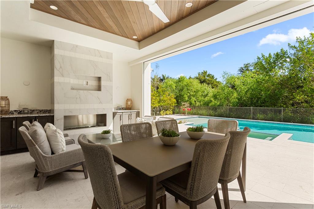 61 14th Street South Naples, FL 34102 - Photo 13 of 40